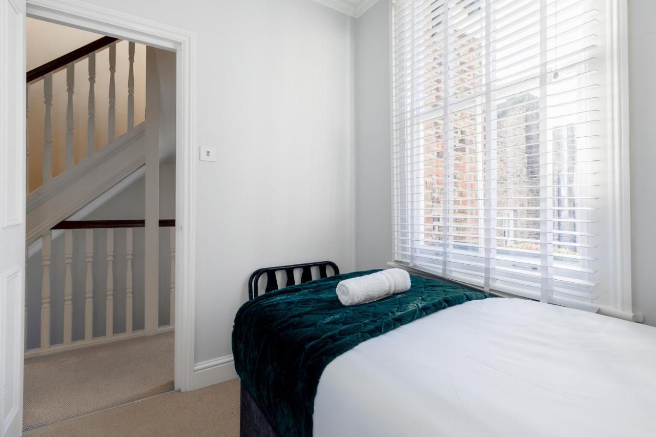 Beautiful 4 Bedroom House Near Paddington Station ロンドン エクステリア 写真